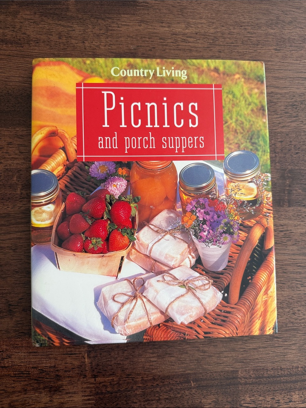 Country Living Picnics and Porch Suppers cookbook